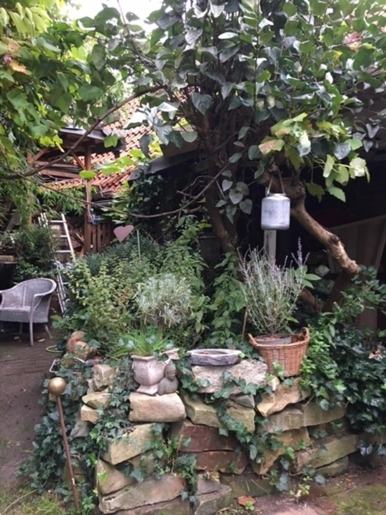 Grosse Hobbithoehle Mit Gemeinschaftsgarten Neustadt am Rübenberge エクステリア 写真